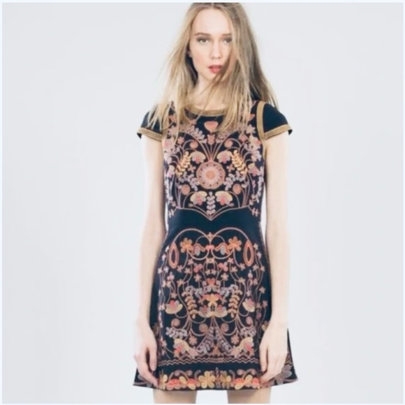 Foxiedox Hadiya Navy Embroidered Mini Dress Artsy Bohemian Chic Hippie Dress L - Picture 1 of 4